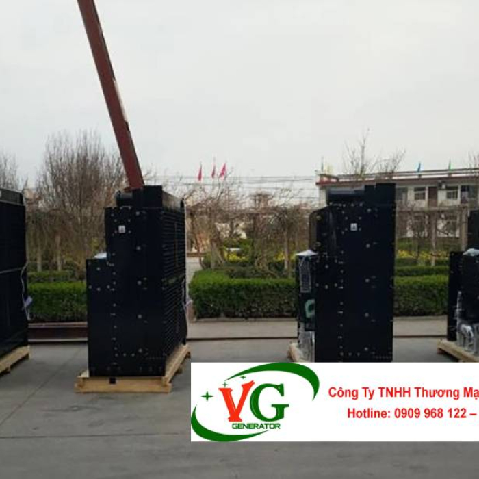 Két nước máy phát điện