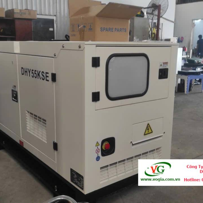 Máy phát điện 50KVA -55KVA Hyundai DHY55KSE-3 pha chạy dầu Diesel