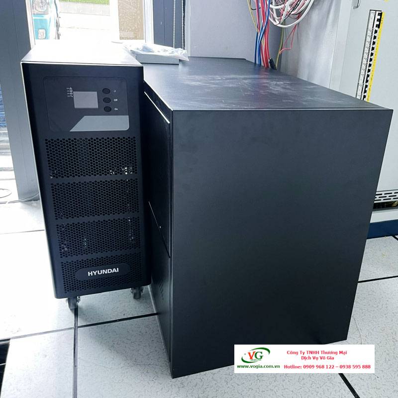 Bộ Lưu Điện UPS 15KVA Online 3 pha HD-15K2 Hyundai Tower