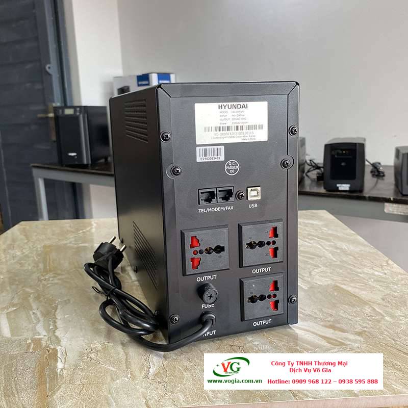 Bộ Lưu Điện UPS 2000VA Hyundai Offline HD-2000VA