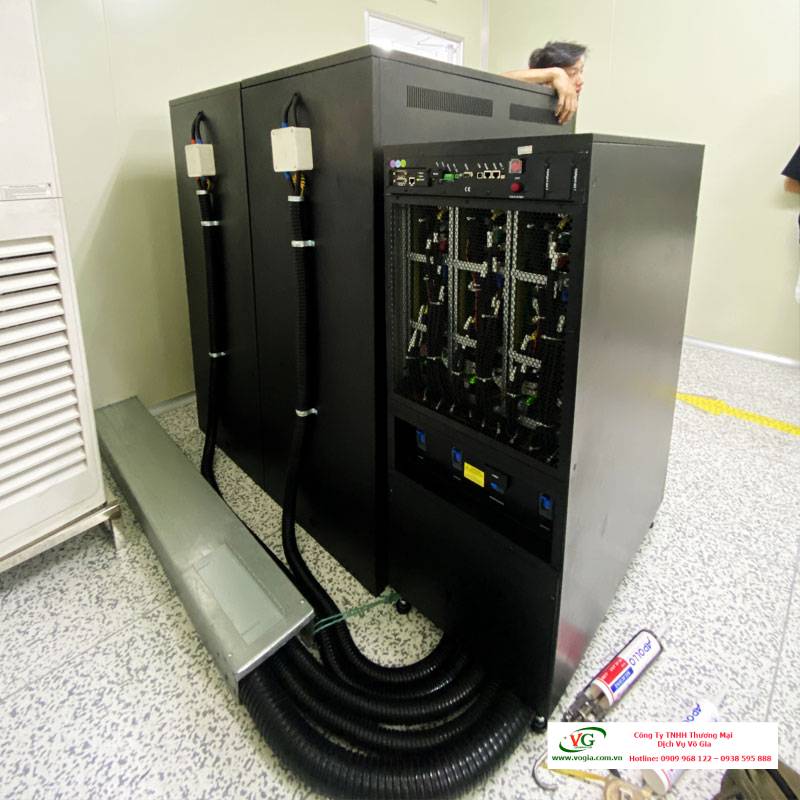 Bộ Lưu Điện UPS 50KVA/45KW Online 3 pha HD-50K3 Hyundai Tower