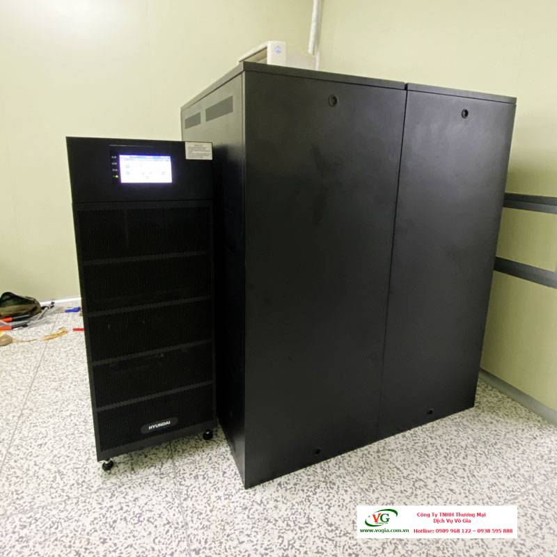 Bộ Lưu Điện UPS 50KVA/45KW Online 3 pha HD-50K3 Hyundai Tower