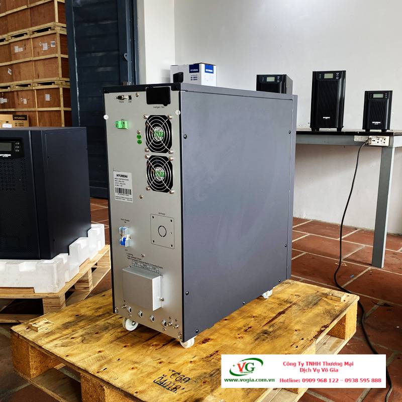 Bộ Lưu Điện UPS 6KVA Online Hyundai Tower HD-6KS