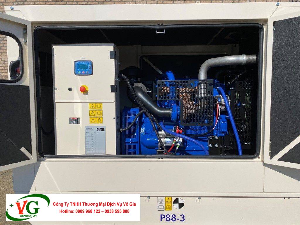 Động cơ Perkins 1104A-44TG