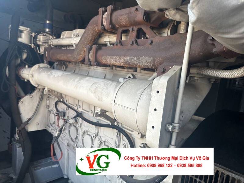 Động cơ Perkins 2206C-E13TAG