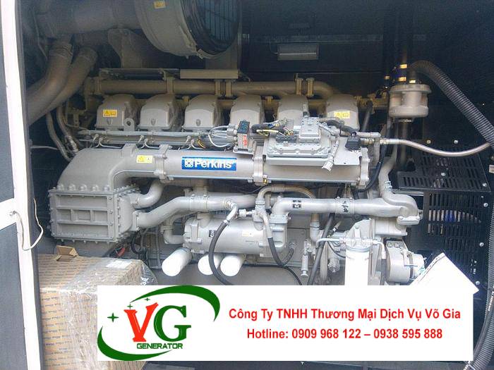 Động cơ Perkins 4012-46TAG