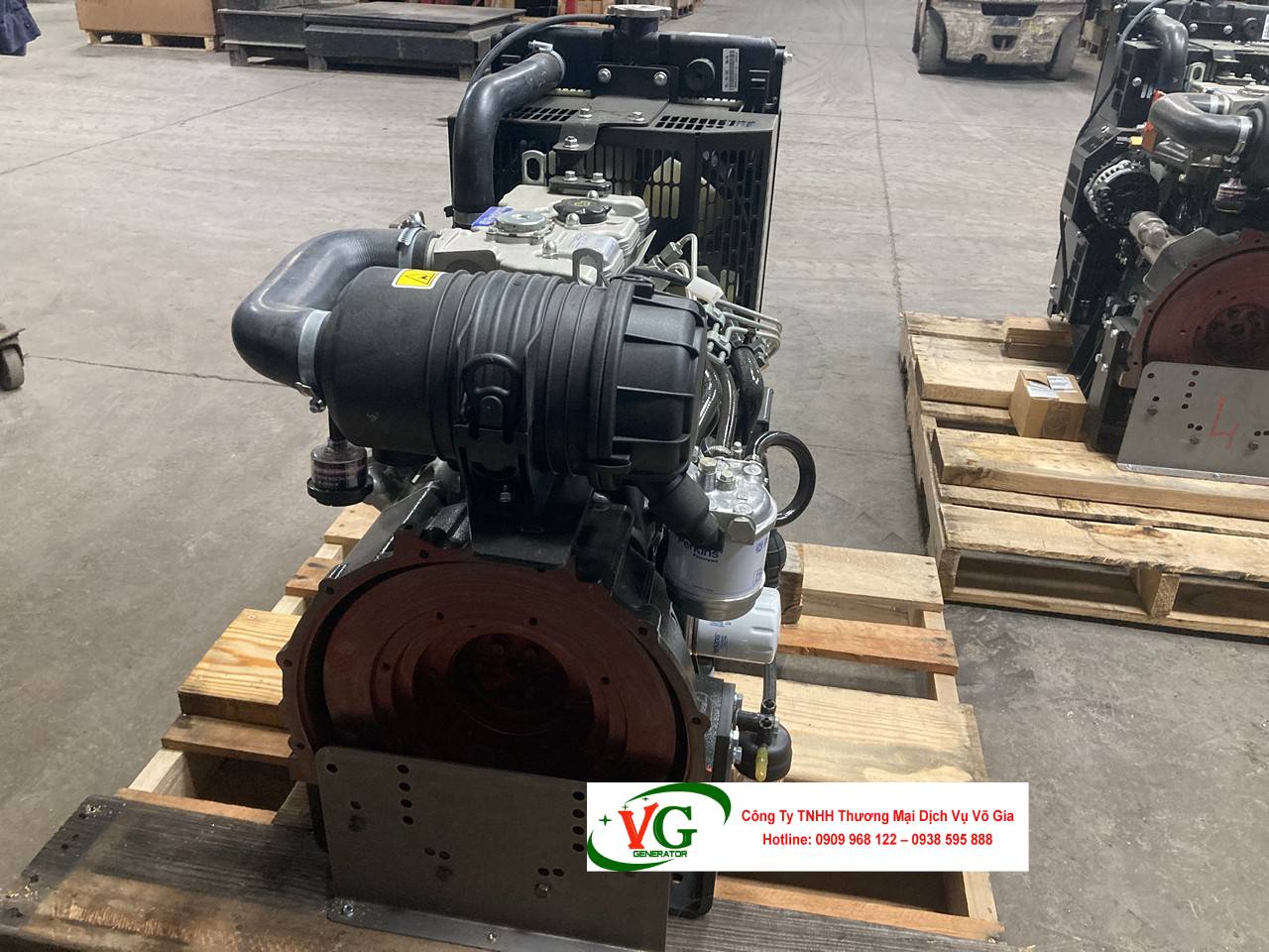Động cơ Perkins 403D-11G