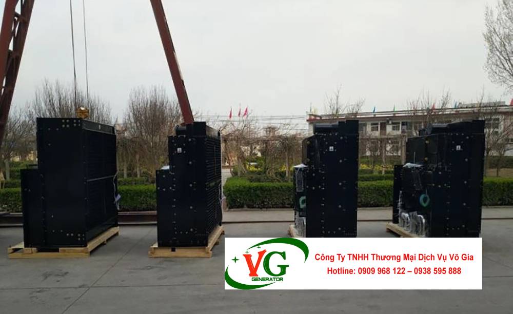 Két nước máy phát điện