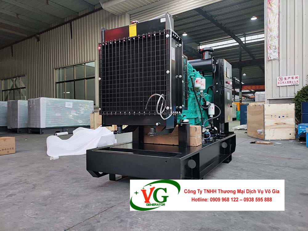 Két nước máy phát điện