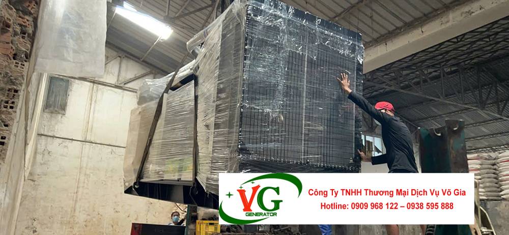 Két nước máy phát điện