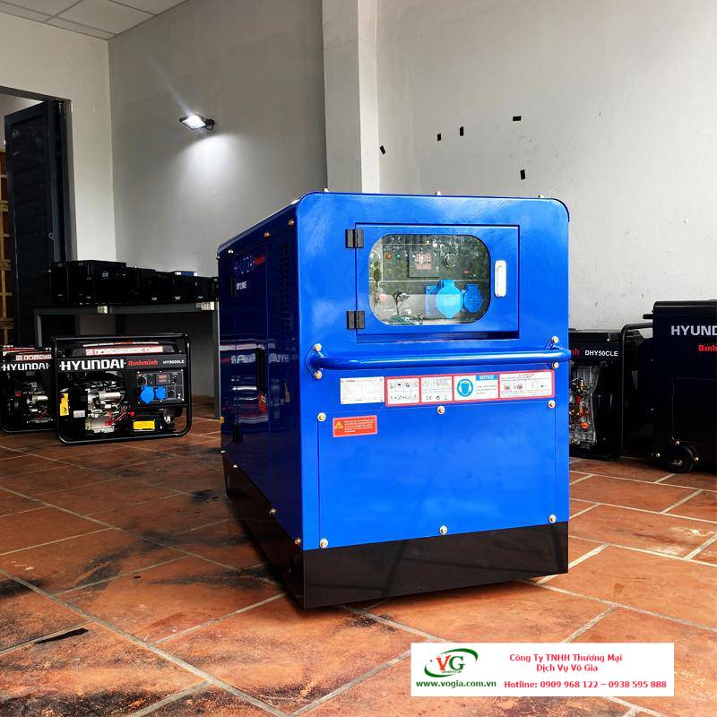 Máy phát điện 10kVA chạy dầu 3 pha Hyundai HD11000SE-3