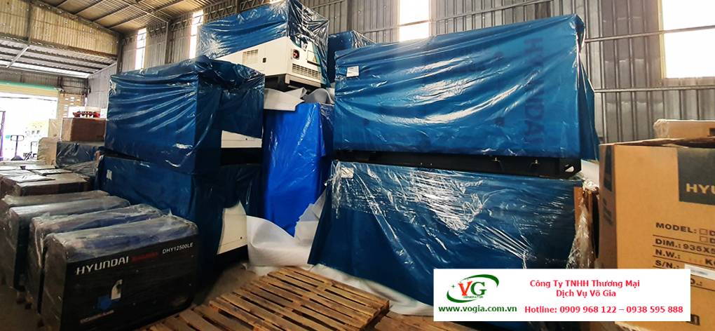 Máy phát điện 140KVA Hyundai 3 pha chạy dầu Diesel DHY150KSE