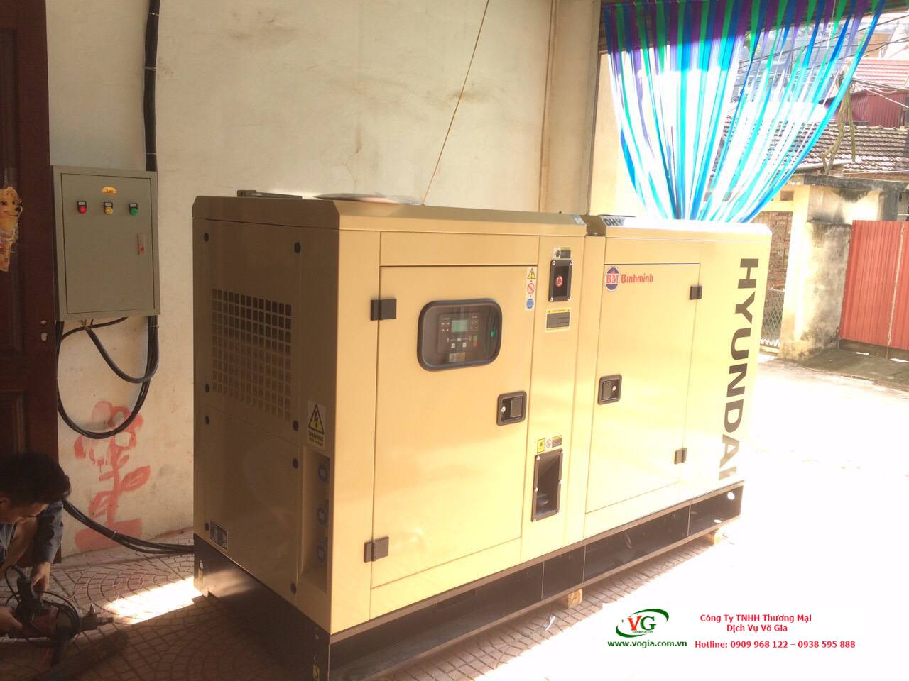 Máy phát điện 140KVA Hyundai 3 pha chạy dầu Diesel DHY150KSE