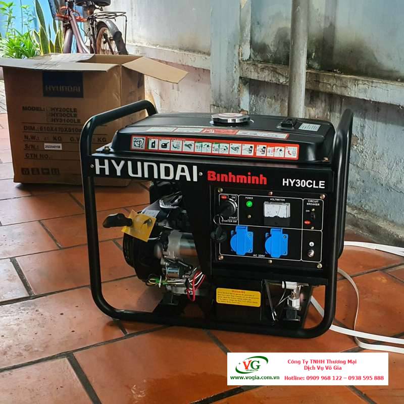 Máy phát điện 3KW chạy xăng Hyundai HY3100LE