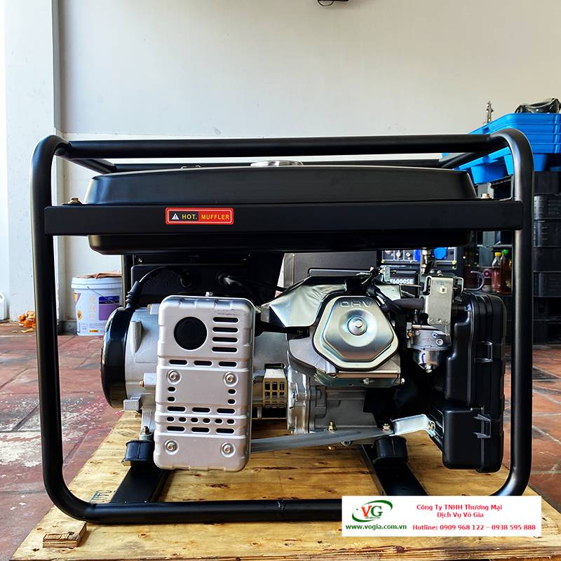 Máy phát điện 6kW – 6.6kW chạy xăng 3 pha Hyundai HY9000LE