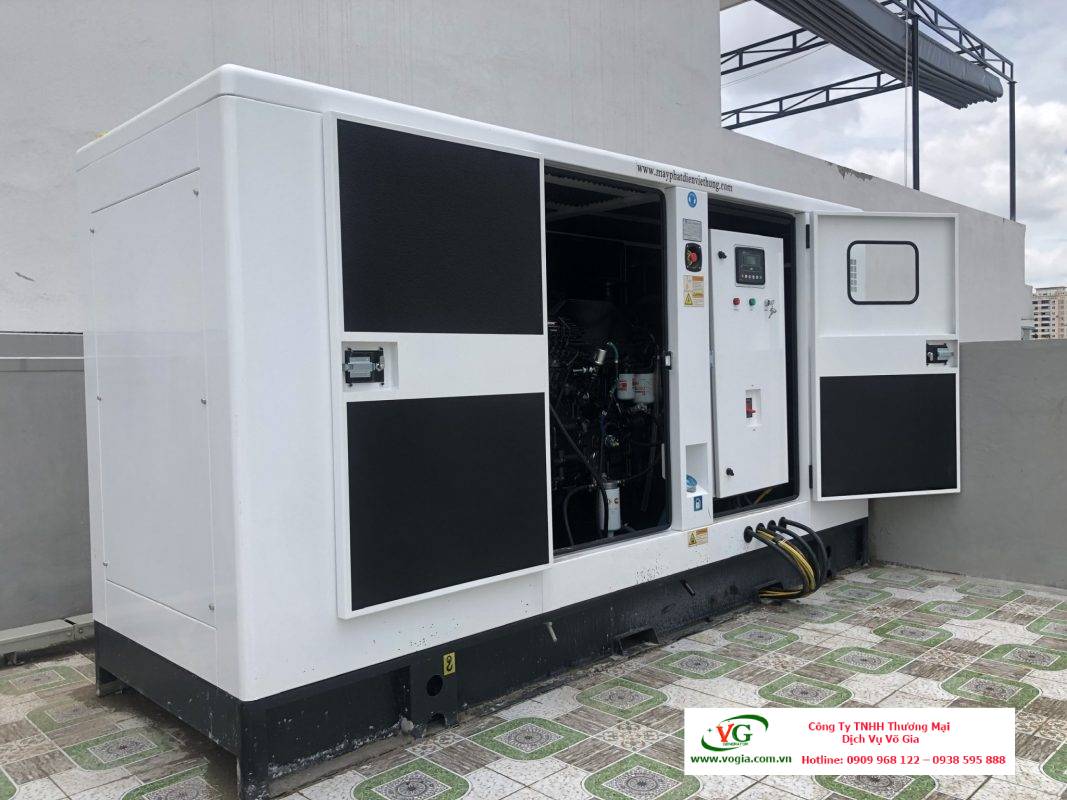 Máy phát điện Cummins 275kVA – 300kVA có vỏ chống ồn đồng bộ