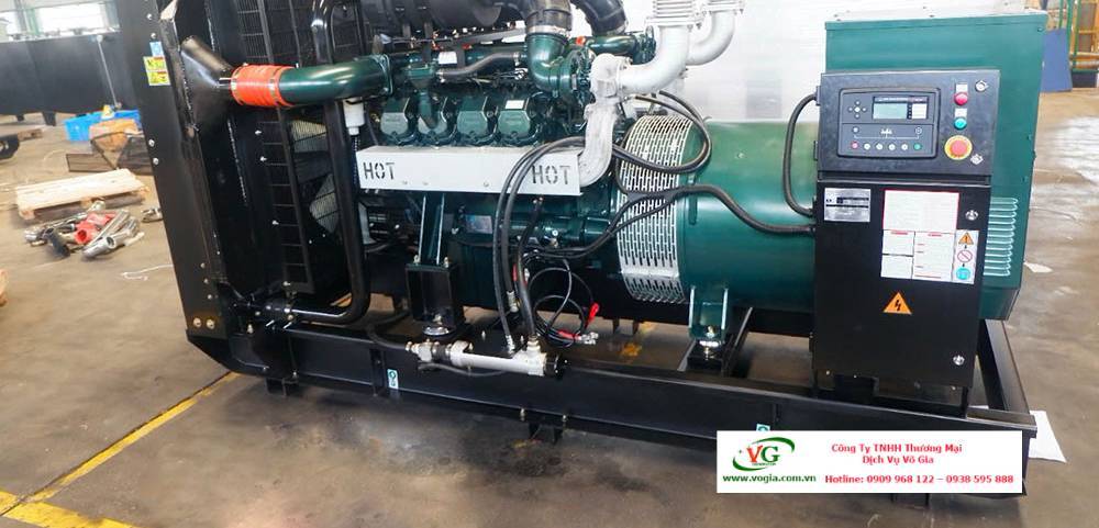 Máy phát điện Cummins 320kVA – 350kVA có vỏ chống ồn đồng bộ