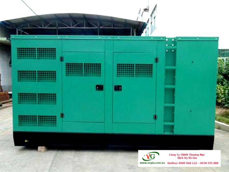 Máy phát điện Cummins 40kVA 3 pha chạy dầu – Hàng nhập nguyên chiếc có vỏ chống ồn