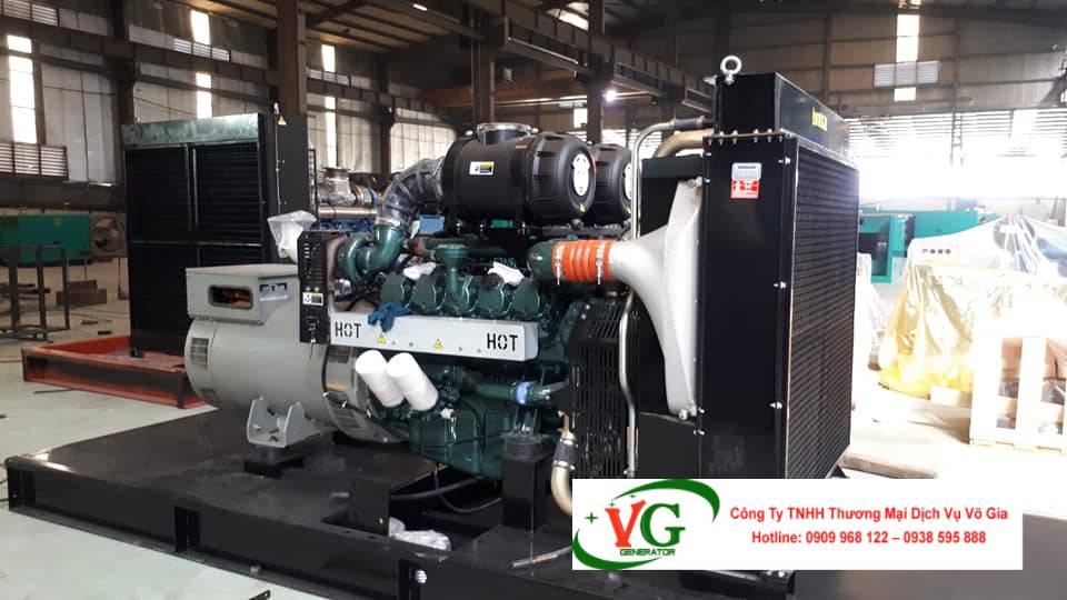 Máy phát điện Doosan 275kVA