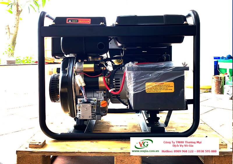 Máy phát điện xăng 5.0KW – 5.5KW Hyundai HY7000LE 